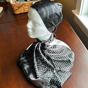 Dennis Basso scarf nwot import from London QVC OS machine wash long scarf